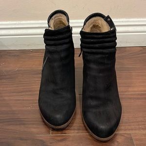 Genuine leather 41 Biala great comfortable suede bootie